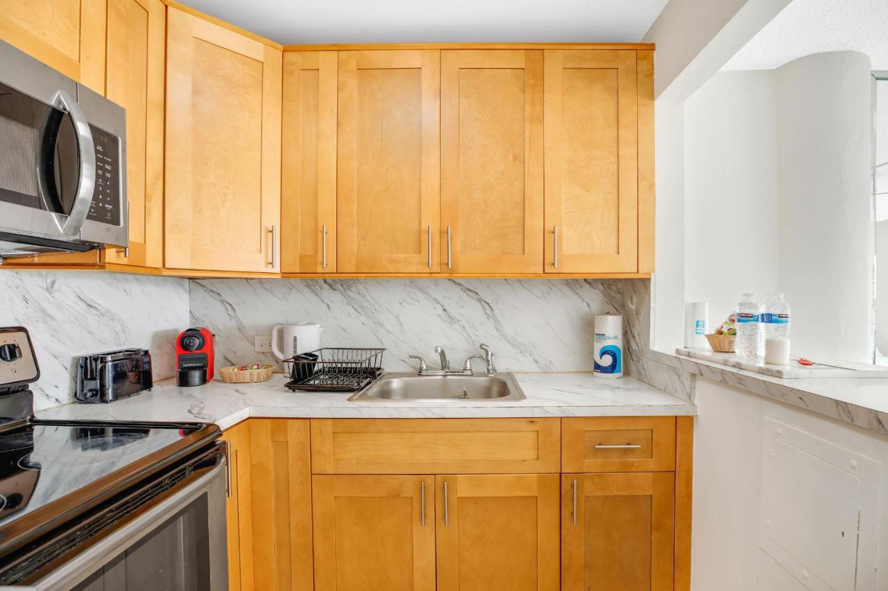 Beachy Studio-Apt In The Center Of Miami Miami Beach Exterior photo