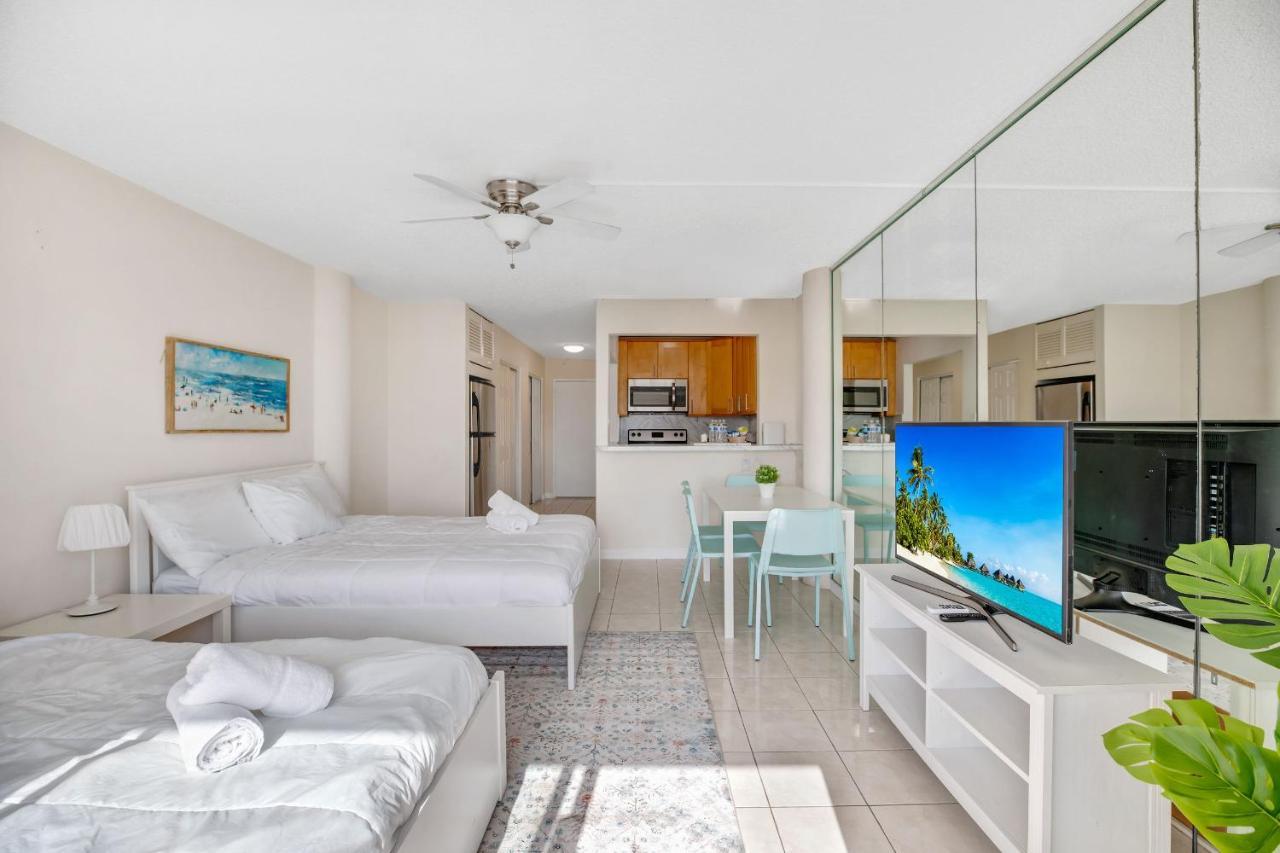 Beachy Studio-Apt In The Center Of Miami Miami Beach Exterior photo